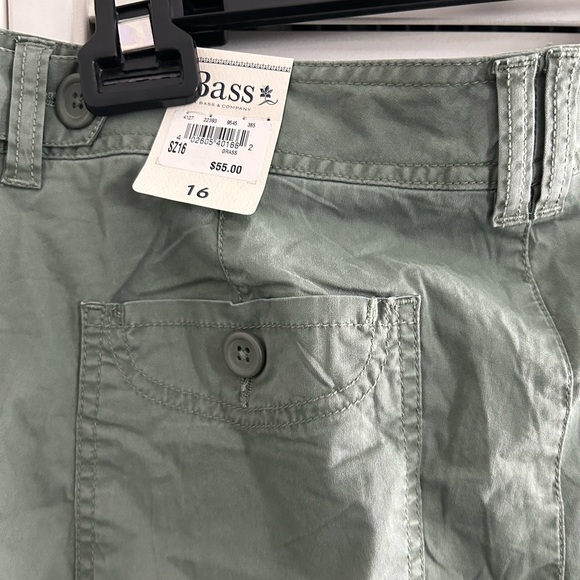 Bass GH Bass Women’s Capri Pants NWT Size 16 - Picture 3 of 6